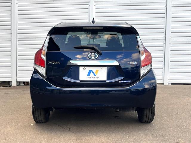 アクア Sスタイルブラック バックカメラ 衝突被害軽減システム スマートキー LEDヘッド HIDヘッド ビルトインETC オートハイビーム 車線逸脱警報 オートライト オートエアコン Bluetooth CD DVD再生(15枚目)