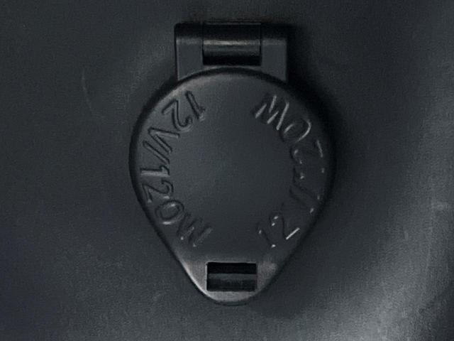 ヤリスクロス ハイブリッドＺ　全周囲カメラ　衝突被害軽減システム　レーダークルーズ　禁煙車　パワーシート　ドラレコ　スマートキー　ＬＥＤヘッド　ビルトインＥＴＣ　純正１８インチアルミ　オートハイビーム　車線逸脱警報　オートライト（32枚目）