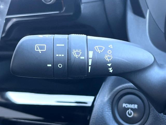 ヤリスクロス ハイブリッドＺ　全周囲カメラ　衝突被害軽減システム　レーダークルーズ　禁煙車　パワーシート　ドラレコ　スマートキー　ＬＥＤヘッド　ビルトインＥＴＣ　純正１８インチアルミ　オートハイビーム　車線逸脱警報　オートライト（37枚目）