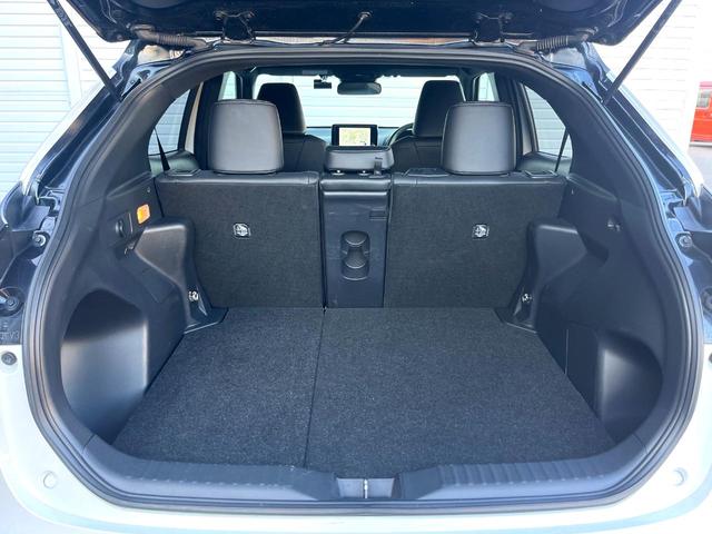 ヤリスクロス ハイブリッドＺ　全周囲カメラ　衝突被害軽減システム　レーダークルーズ　禁煙車　パワーシート　ドラレコ　スマートキー　ＬＥＤヘッド　ビルトインＥＴＣ　純正１８インチアルミ　オートハイビーム　車線逸脱警報　オートライト（47枚目）