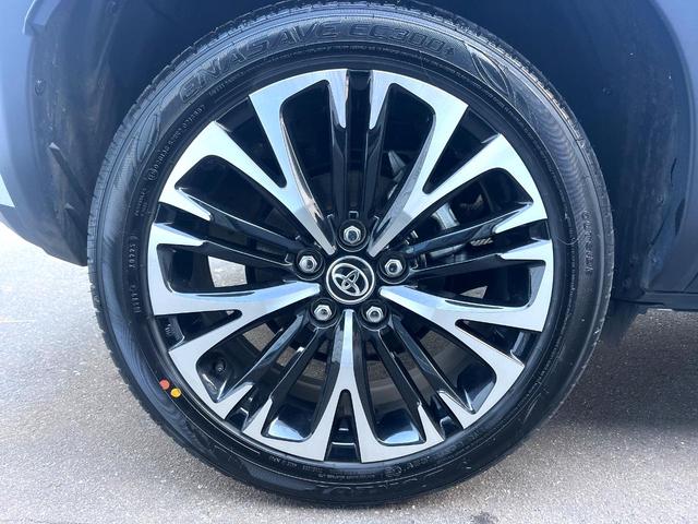 ヤリスクロス ハイブリッドＺ　全周囲カメラ　衝突被害軽減システム　レーダークルーズ　禁煙車　パワーシート　ドラレコ　スマートキー　ＬＥＤヘッド　ビルトインＥＴＣ　純正１８インチアルミ　オートハイビーム　車線逸脱警報　オートライト（61枚目）