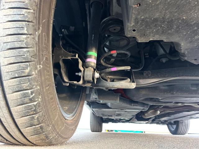 ヤリスクロス ハイブリッドＺ　全周囲カメラ　衝突被害軽減システム　レーダークルーズ　禁煙車　パワーシート　ドラレコ　スマートキー　ＬＥＤヘッド　ビルトインＥＴＣ　純正１８インチアルミ　オートハイビーム　車線逸脱警報　オートライト（62枚目）