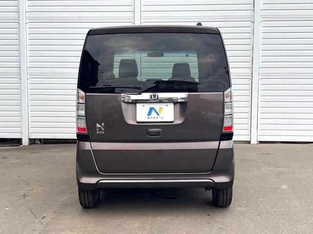 Ｎ－ＢＯＸ Ｇ・Ｌパッケージ　電動スライドドア　ＳＤナビ　バックカメラ　禁煙車　スマートキー　純正１４インチアルミ　オートエアコン　ＣＤ　地デジ　横滑り防止装置　電動格納ミラー　ドアバイザー　パワーステアリング　パワーウィンドウ（14枚目）