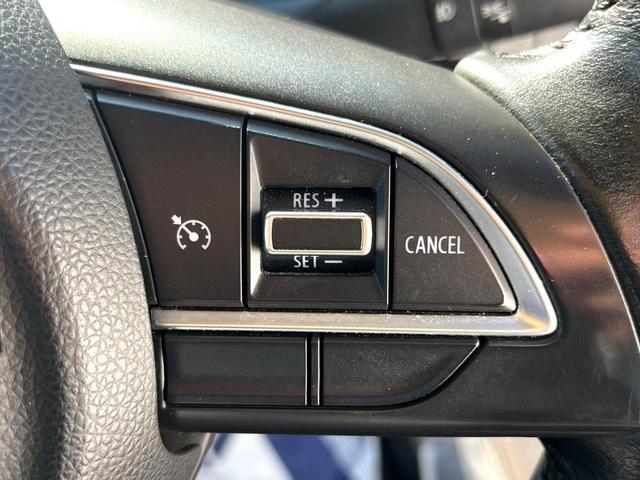 �y�N���[�Y�R���g���[���z�������H�����N���N���s�B�A�N�Z���𗣂��Ă���葬�x�ő��s���ł��A�������^�]���̕��S���y���I�����E�������ȒP�ȃX�C�b�`����Œ����ł��܂��B