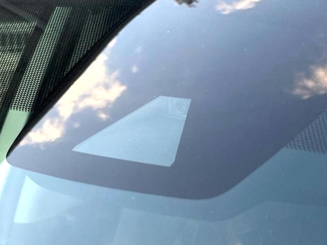 �y�v���N���b�V���Z�[�t�e�B�z�O���̎ԗ��������m���A�Փ˂������Ȏ��͌x��Œ��ӂ𑣂��A�u���[�L�𓥂ޗ͂��T�|�[�g�B�u���[�L�𓥂߂Ȃ������ꍇ�͏Փ˔�Q�y���u���[�L���쓮�A�Փˉ�����T�|�[�g���܂��B