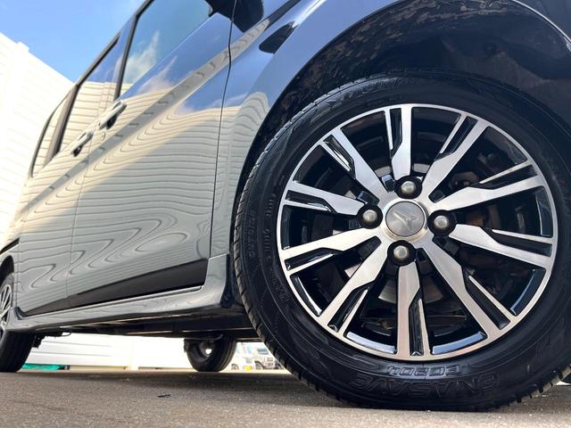 �y�����P�S�C���`�A���~�z�C�[���z�O�ςɃ}�b�`���������A���~�z�C�[���𑕒����Ă���܂��B�e��ЊO�A���~�z�C�[����A�X�^�b�h���X�^�C�����戵�����Ă���܂��B���񂲑��k����������