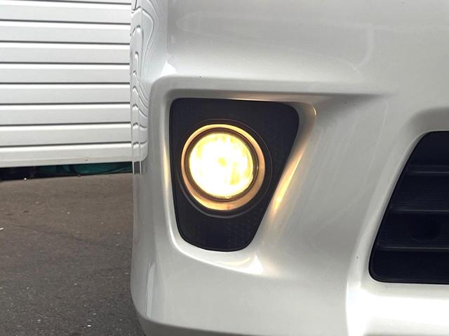 ノア Ｓｉ　サンルーフ　電動スライドドア　ＳＤナビ　バックカメラ　スマートキー　ＨＩＤヘッド　ビルトインＥＴＣ　パドルシフト　純正１６インチアルミ　オートライト　オートエアコン　Ｂｌｕｅｔｏｏｔｈ（50枚目）