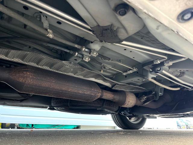 ノア Ｓｉ　サンルーフ　電動スライドドア　ＳＤナビ　バックカメラ　スマートキー　ＨＩＤヘッド　ビルトインＥＴＣ　パドルシフト　純正１６インチアルミ　オートライト　オートエアコン　Ｂｌｕｅｔｏｏｔｈ（55枚目）