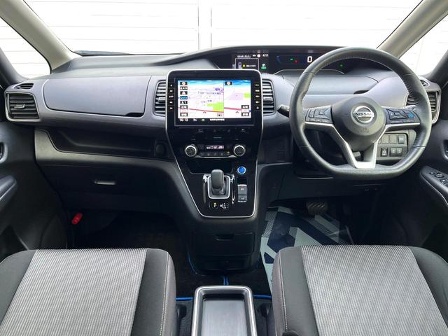 セレナ ｅ－パワー　ハイウェイスターＶ　両側電動ドア　全周囲カメラ　レーダークルーズ　禁煙車　ドラレコ　スマートキー　ＬＥＤヘッド　ビルトインＥＴＣ　純正１６インチアルミ　オートライト　オートエアコン　リアエアコン　Ｂｌｕｅｔｏｏｔｈ（2枚目）