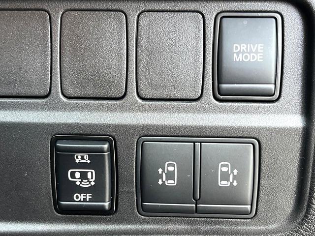 セレナ ｅ－パワー　ハイウェイスターＶ　両側電動ドア　全周囲カメラ　レーダークルーズ　禁煙車　ドラレコ　スマートキー　ＬＥＤヘッド　ビルトインＥＴＣ　純正１６インチアルミ　オートライト　オートエアコン　リアエアコン　Ｂｌｕｅｔｏｏｔｈ（6枚目）