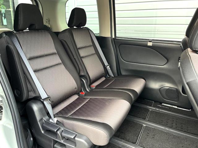 セレナ ｅ－パワー　ハイウェイスターＶ　両側電動ドア　全周囲カメラ　レーダークルーズ　禁煙車　ドラレコ　スマートキー　ＬＥＤヘッド　ビルトインＥＴＣ　純正１６インチアルミ　オートライト　オートエアコン　リアエアコン　Ｂｌｕｅｔｏｏｔｈ（8枚目）