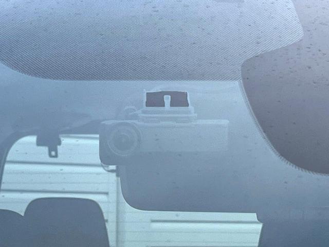 セレナ ｅ－パワー　ハイウェイスターＶ　両側電動ドア　全周囲カメラ　レーダークルーズ　禁煙車　ドラレコ　スマートキー　ＬＥＤヘッド　ビルトインＥＴＣ　純正１６インチアルミ　オートライト　オートエアコン　リアエアコン　Ｂｌｕｅｔｏｏｔｈ（28枚目）