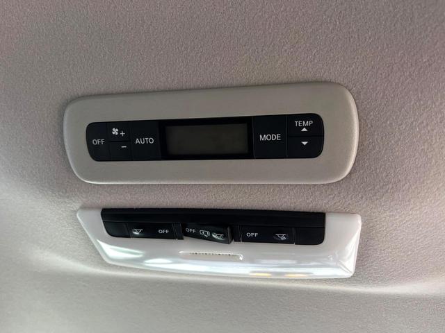 セレナ ｅ－パワー　ハイウェイスターＶ　両側電動ドア　全周囲カメラ　レーダークルーズ　禁煙車　ドラレコ　スマートキー　ＬＥＤヘッド　ビルトインＥＴＣ　純正１６インチアルミ　オートライト　オートエアコン　リアエアコン　Ｂｌｕｅｔｏｏｔｈ（30枚目）