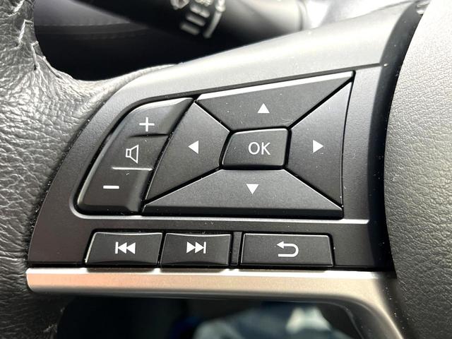 セレナ ｅ－パワー　ハイウェイスターＶ　両側電動ドア　全周囲カメラ　レーダークルーズ　禁煙車　ドラレコ　スマートキー　ＬＥＤヘッド　ビルトインＥＴＣ　純正１６インチアルミ　オートライト　オートエアコン　リアエアコン　Ｂｌｕｅｔｏｏｔｈ（31枚目）