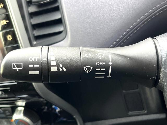 セレナ ｅ－パワー　ハイウェイスターＶ　両側電動ドア　全周囲カメラ　レーダークルーズ　禁煙車　ドラレコ　スマートキー　ＬＥＤヘッド　ビルトインＥＴＣ　純正１６インチアルミ　オートライト　オートエアコン　リアエアコン　Ｂｌｕｅｔｏｏｔｈ（33枚目）