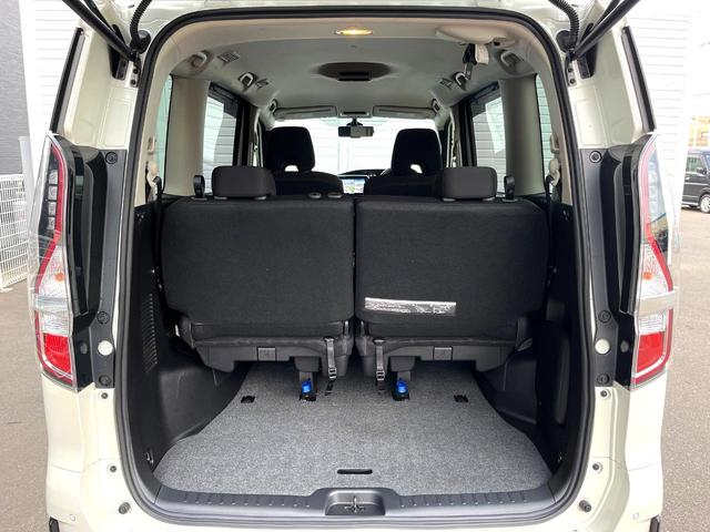 セレナ ｅ－パワー　ハイウェイスターＶ　両側電動ドア　全周囲カメラ　レーダークルーズ　禁煙車　ドラレコ　スマートキー　ＬＥＤヘッド　ビルトインＥＴＣ　純正１６インチアルミ　オートライト　オートエアコン　リアエアコン　Ｂｌｕｅｔｏｏｔｈ（42枚目）