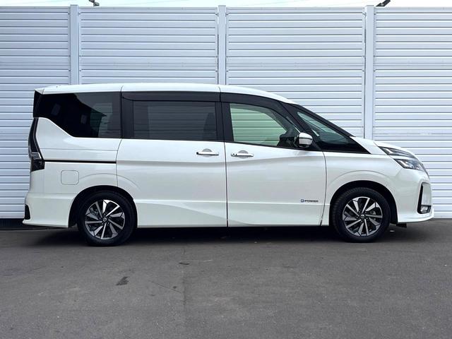 セレナ ｅ－パワー　ハイウェイスターＶ　両側電動ドア　全周囲カメラ　レーダークルーズ　禁煙車　ドラレコ　スマートキー　ＬＥＤヘッド　ビルトインＥＴＣ　純正１６インチアルミ　オートライト　オートエアコン　リアエアコン　Ｂｌｕｅｔｏｏｔｈ（51枚目）