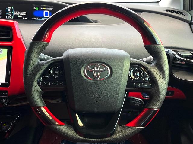 プリウス Ｓ　モデリスタエアロ　純正ナビ　レーダークルーズ　ドラレコ　コーナーセンサー　スマートキー　ＬＥＤヘッドライト　ＥＴＣ　オートライト　純正１７インチＡＷ　Ｂｌｕｅｔｏｏｔｈ再生　ＣＤ／ＤＶＤ再生　フルセグ（8枚目）