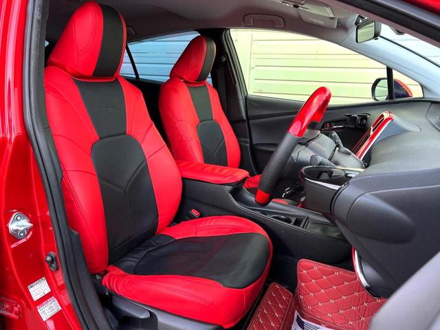 プリウス Ｓ　モデリスタエアロ　純正ナビ　レーダークルーズ　ドラレコ　コーナーセンサー　スマートキー　ＬＥＤヘッドライト　ＥＴＣ　オートライト　純正１７インチＡＷ　Ｂｌｕｅｔｏｏｔｈ再生　ＣＤ／ＤＶＤ再生　フルセグ（9枚目）