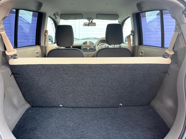 ���i�̂���������ʋ΁A���}���ɏ\���ȉ׎��X�y�[�X���m�ۂ��Ă���܂��B�Z�J���h�V�[�g��|���ƁA�傫�ȉו��̐ύڂ��\�ł���