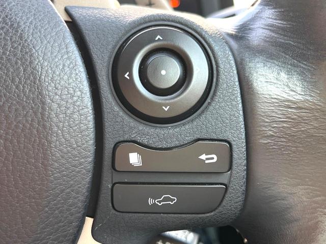 ＩＳ ＩＳ３００ｈ　バージョンＬ　純正ナビ　バックカメラ　サンルーフ　衝突被害軽減システム　レーダークルーズ　レザーシート　前席シートエアコン　パワーシート　コーナーセンサー　スマートキー　ＬＥＤヘッド　ＥＴＣ　純正１７インチアルミ（35枚目）