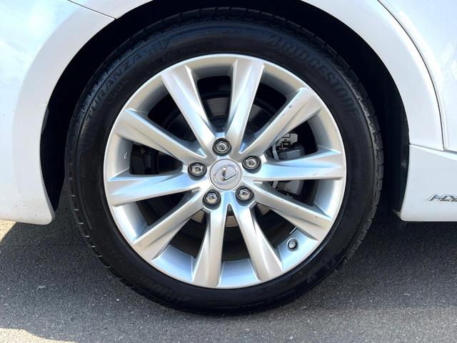 ＩＳ ＩＳ３００ｈ　バージョンＬ　純正ナビ　バックカメラ　サンルーフ　衝突被害軽減システム　レーダークルーズ　レザーシート　前席シートエアコン　パワーシート　コーナーセンサー　スマートキー　ＬＥＤヘッド　ＥＴＣ　純正１７インチアルミ（55枚目）