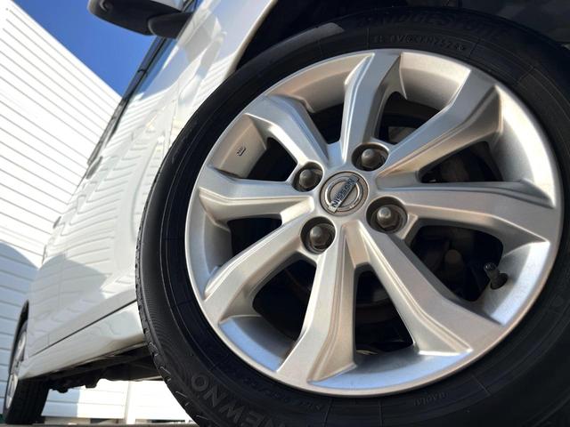 デイズ ハイウェイスター　Ｘ　純正ＳＤナビ　衝突被害軽減システム　禁煙車　ドラレコ　スマートキー　ＨＩＤヘッド　ＥＴＣ　純正１４インチアルミ　オートハイビーム　オートライト　オートエアコン　Ｂｌｕｅｔｏｏｔｈ　ＣＤ　ＤＶＤ再生（13枚目）