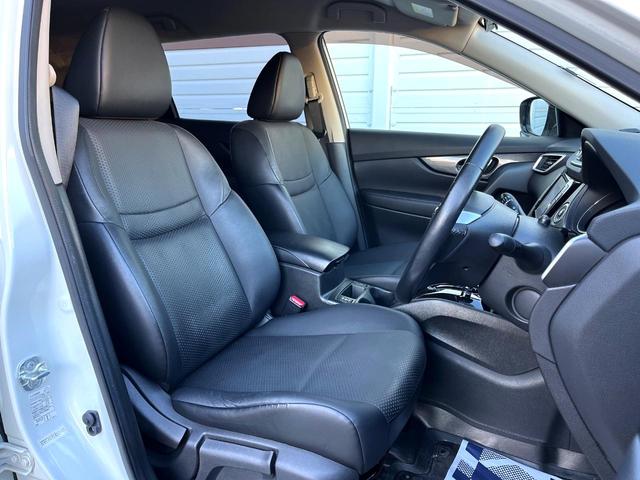 エクストレイル ２０Ｘ　エマージェンシーブレーキパッケージ　禁煙車　エマージェンシーブレーキ　純正ナビ　バックカメラ　シートヒーター　アイドリングストップ　ＥＴＣ　ＬＥＤヘッドライト　Ｂｌｕｅｔｏｏｔｈ再生　スマートキー　横滑り防止装置　オートライト（9枚目）