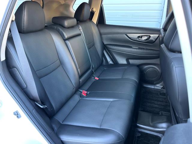 エクストレイル ２０Ｘ　エマージェンシーブレーキパッケージ　禁煙車　エマージェンシーブレーキ　純正ナビ　バックカメラ　シートヒーター　アイドリングストップ　ＥＴＣ　ＬＥＤヘッドライト　Ｂｌｕｅｔｏｏｔｈ再生　スマートキー　横滑り防止装置　オートライト（10枚目）