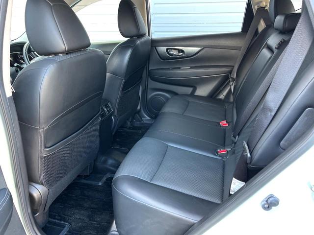 エクストレイル ２０Ｘ　エマージェンシーブレーキパッケージ　禁煙車　エマージェンシーブレーキ　純正ナビ　バックカメラ　シートヒーター　アイドリングストップ　ＥＴＣ　ＬＥＤヘッドライト　Ｂｌｕｅｔｏｏｔｈ再生　スマートキー　横滑り防止装置　オートライト（40枚目）