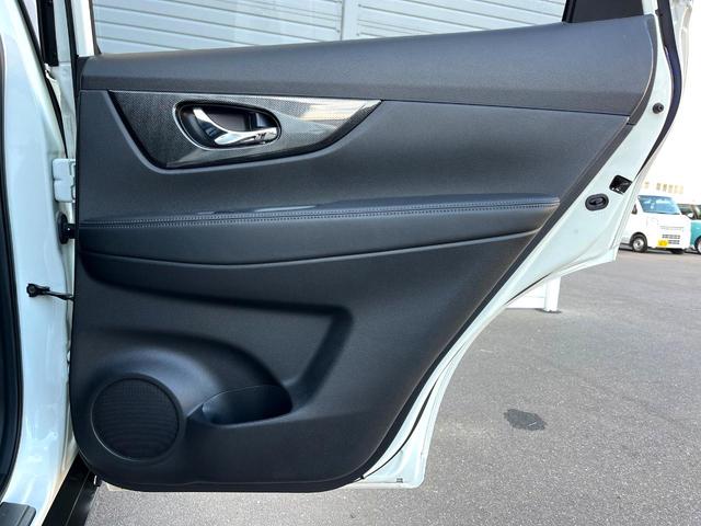 エクストレイル ２０Ｘ　エマージェンシーブレーキパッケージ　禁煙車　エマージェンシーブレーキ　純正ナビ　バックカメラ　シートヒーター　アイドリングストップ　ＥＴＣ　ＬＥＤヘッドライト　Ｂｌｕｅｔｏｏｔｈ再生　スマートキー　横滑り防止装置　オートライト（44枚目）