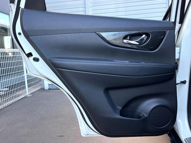 エクストレイル ２０Ｘ　エマージェンシーブレーキパッケージ　禁煙車　エマージェンシーブレーキ　純正ナビ　バックカメラ　シートヒーター　アイドリングストップ　ＥＴＣ　ＬＥＤヘッドライト　Ｂｌｕｅｔｏｏｔｈ再生　スマートキー　横滑り防止装置　オートライト（46枚目）