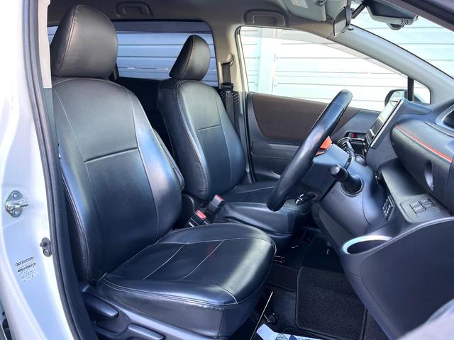 シエンタ ハイブリッドＧ　クエロ　両側電動ドア　バックカメラ　衝突被害軽減システム　禁煙車　ドラレコ　スマートキー　ＬＥＤヘッド　ＥＴＣ　純正１５インチアルミ　オートハイビーム　車線逸脱警報　オートライト　オートエアコン（7枚目）