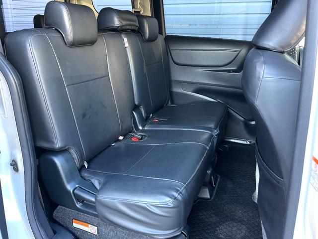 シエンタ ハイブリッドＧ　クエロ　両側電動ドア　バックカメラ　衝突被害軽減システム　禁煙車　ドラレコ　スマートキー　ＬＥＤヘッド　ＥＴＣ　純正１５インチアルミ　オートハイビーム　車線逸脱警報　オートライト　オートエアコン（8枚目）