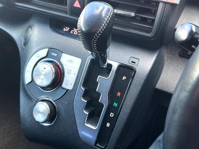 シエンタ ハイブリッドＧ　クエロ　両側電動ドア　バックカメラ　衝突被害軽減システム　禁煙車　ドラレコ　スマートキー　ＬＥＤヘッド　ＥＴＣ　純正１５インチアルミ　オートハイビーム　車線逸脱警報　オートライト　オートエアコン（25枚目）