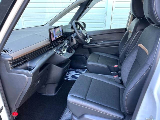 セレナ ｅ－パワー　ハイウェイスターＶ　両側電動ドア　全周囲カメラ　コーナーセンサー　ＬＥＤヘッド　純正１６インチアルミ　オートハイビーム　オートライト　デュアルエアコン　リアエアコン　Ｂｌｕｅｔｏｏｔｈ　フルセグ　ＬＥＤフォグ（41枚目）