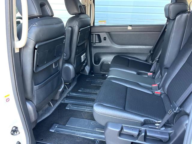 セレナ ｅ－パワー　ハイウェイスターＶ　両側電動ドア　全周囲カメラ　コーナーセンサー　ＬＥＤヘッド　純正１６インチアルミ　オートハイビーム　オートライト　デュアルエアコン　リアエアコン　Ｂｌｕｅｔｏｏｔｈ　フルセグ　ＬＥＤフォグ（43枚目）