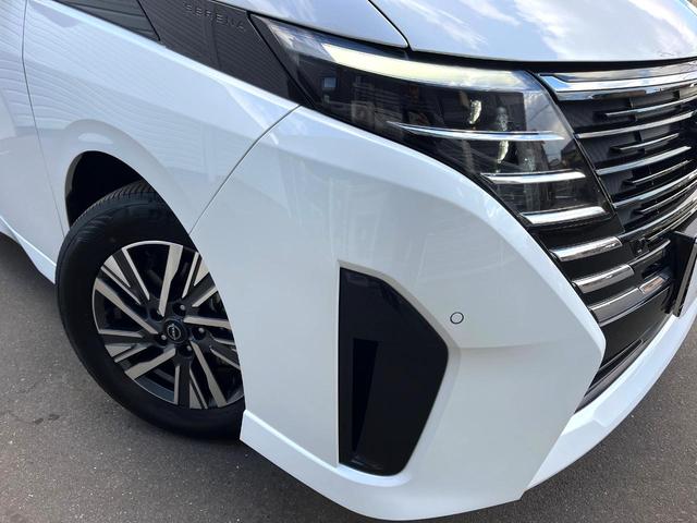 セレナ ｅ－パワー　ハイウェイスターＶ　両側電動ドア　全周囲カメラ　コーナーセンサー　ＬＥＤヘッド　純正１６インチアルミ　オートハイビーム　オートライト　デュアルエアコン　リアエアコン　Ｂｌｕｅｔｏｏｔｈ　フルセグ　ＬＥＤフォグ（50枚目）