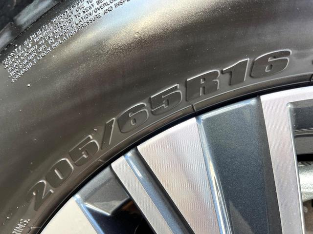 セレナ ｅ－パワー　ハイウェイスターＶ　両側電動ドア　全周囲カメラ　コーナーセンサー　ＬＥＤヘッド　純正１６インチアルミ　オートハイビーム　オートライト　デュアルエアコン　リアエアコン　Ｂｌｕｅｔｏｏｔｈ　フルセグ　ＬＥＤフォグ（59枚目）