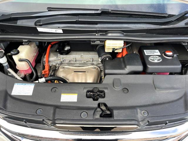 ヴェルファイアハイブリッド Ｘ　４ＷＤ　両側電動ドア　純正ＨＤＤナビ　バックカメラ　コーナーセンサー　ＨＩＤヘッド　ビルトインＥＴＣ　クルコン　オートライト　デュアルエアコン　リアエアコン　Ｂｌｕｅｔｏｏｔｈ　地デジ（18枚目）