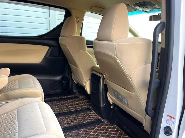 ヴェルファイアハイブリッド Ｘ　４ＷＤ　両側電動ドア　純正ＨＤＤナビ　バックカメラ　コーナーセンサー　ＨＩＤヘッド　ビルトインＥＴＣ　クルコン　オートライト　デュアルエアコン　リアエアコン　Ｂｌｕｅｔｏｏｔｈ　地デジ（32枚目）