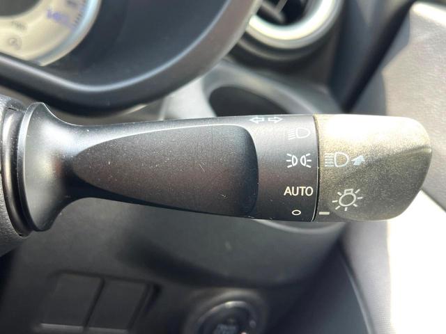 キャスト アクティバＸ　禁煙車　純正ナビ　スマートキー　オートライト　オートエアコン　Ｂｌｕｅｔｏｏｔｈ接続　ベンチシート　２トーンカラー（5枚目）