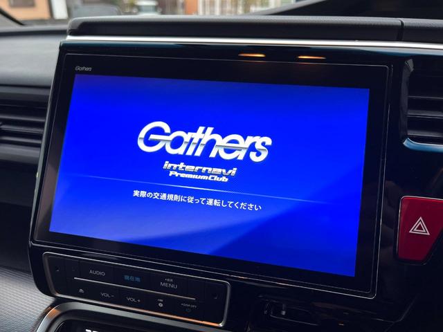 �y�����i�r�z�l�C�̏����i�r�𑕔����Ă���܂��B�i�r�̎g���₷���͂������A�I�[�f�B�I�@�\���[���I�L�����v�◷�s�͂������A�ʋ΂┃�����ȂǕ��i�̃h���C�u���y�����Ȃ�͂���