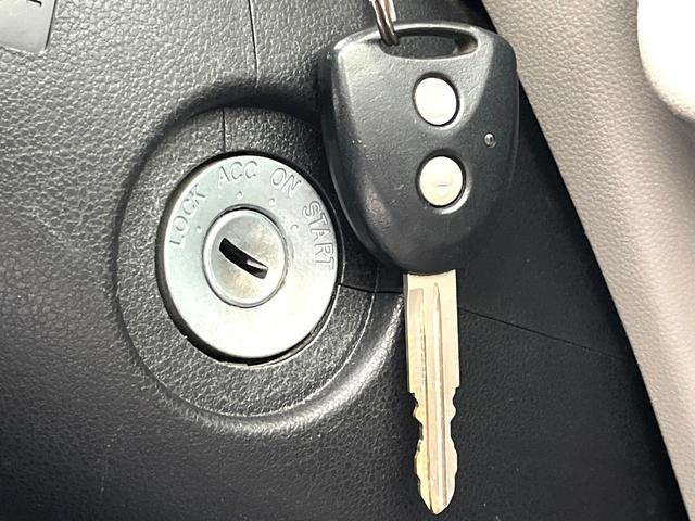 �y�L�[���X�z�������ꂽ�ꏊ����ł��{�^����Ńh�A�̊J���E�{�����ł���̂łƂ��Ă��֗��I�h�A�̌�������ɏ������邱�Ƃ�����܂����