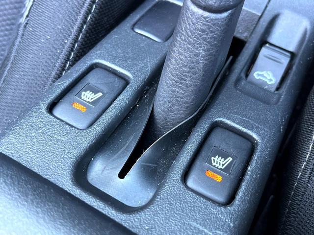 コペン ローブ　ターボ　バックカメラ　禁煙車　ドラレコ　スマートキー　ＬＥＤヘッド　ＥＴＣ　純正１６インチアルミ　オートライト　オートエアコン　Ｂｌｕｅｔｏｏｔｈ　ＣＤ　ＤＶＤ再生　フルセグ（5枚目）