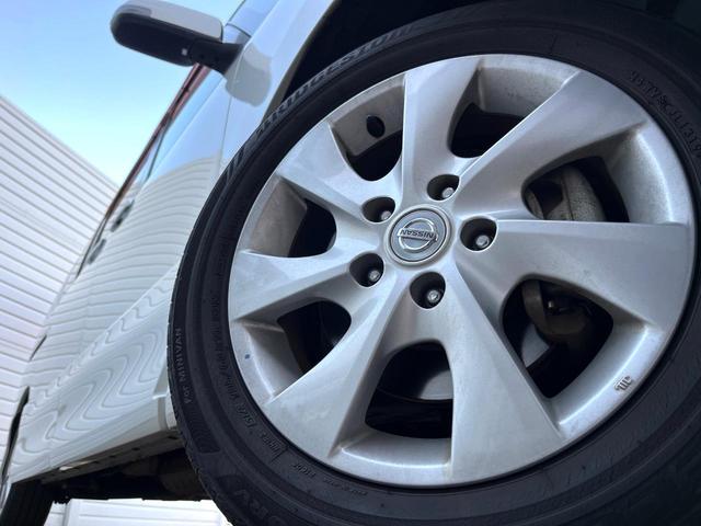 �y�����P�U�C���`�A���~�z�C�[���z�O�ςɃ}�b�`���������A���~�z�C�[���𑕒����Ă���܂��B�e��ЊO�A���~�z�C�[����A�X�^�b�h���X�^�C�����戵�����Ă���܂��B���񂲑��k����������