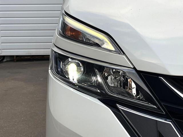 セレナ ハイウェイスター VセレクションII 禁煙車 両側電動ドア 純正SDナビ 全周囲カメラ 衝突被害軽減システム レーダークルーズ ドラレコ コーナーセンサー スマートキー LEDヘッド 純正16インチアルミ オートライト(13枚目)