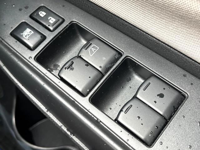 ノート ｅ－パワー　Ｘ　純正ＳＤナビ　全周囲カメラ　衝突被害軽減システム　禁煙車　ドラレコ　スマートキー　ＥＴＣ　純正１４インチアルミ　車線逸脱警報　オートライト　オートエアコン　Ｂｌｕｅｔｏｏｔｈ　ＣＤ（30枚目）