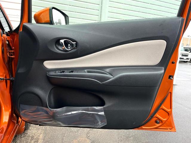 ノート ｅ－パワー　Ｘ　純正ＳＤナビ　全周囲カメラ　衝突被害軽減システム　禁煙車　ドラレコ　スマートキー　ＥＴＣ　純正１４インチアルミ　車線逸脱警報　オートライト　オートエアコン　Ｂｌｕｅｔｏｏｔｈ　ＣＤ（41枚目）