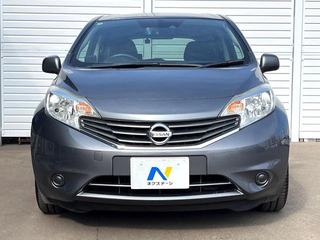 ノート Ｘ　エマージェンシーブレーキパッケージ　純正ＳＤナビ　バックカメラ　衝突被害軽減システム　コーナーセンサー　スマートキー　ＥＴＣ　オートエアコン　Ｂｌｕｅｔｏｏｔｈ　ＣＤ　ＤＶＤ再生　フルセグ（14枚目）